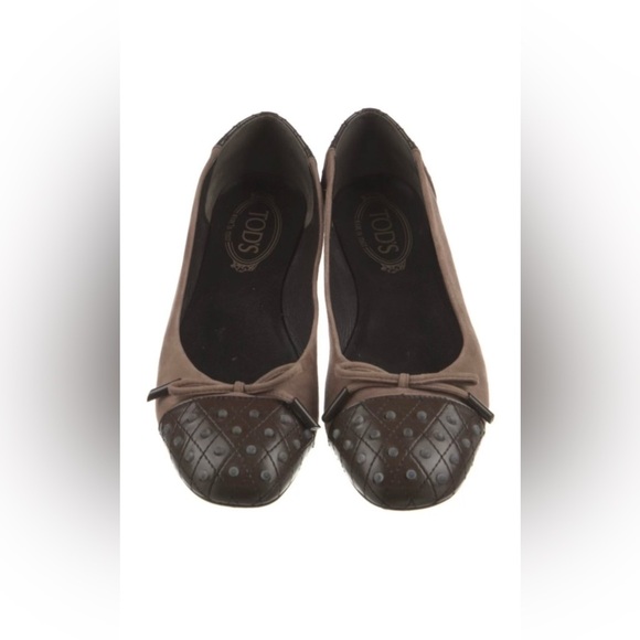 Tod's
Suede Animal Print Ballet Flats - Picture 1 of 6